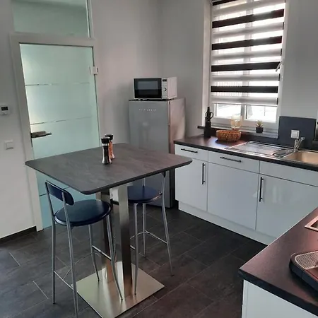 Fewo - Zur Alten Waescherei - Zentrumsnah - Garage Inklusiv Stuttgart Buitenkant foto